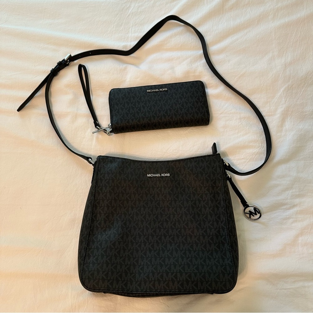 Michael Kors Crossbody and Wallet Set